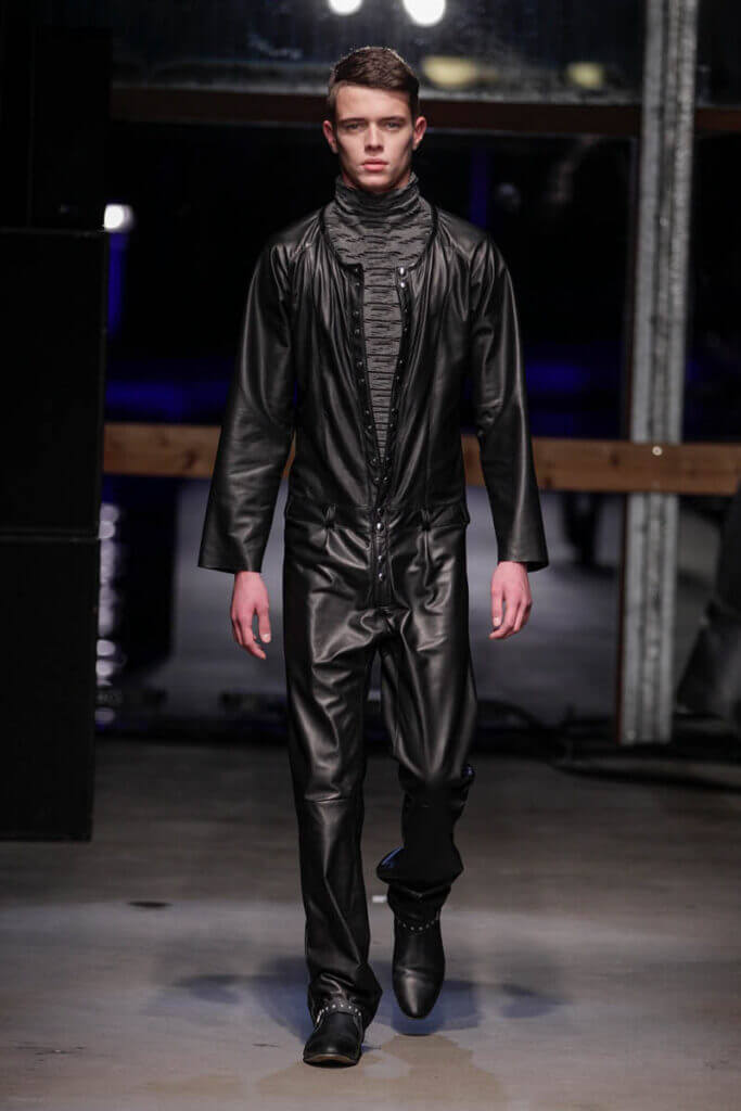 JANBOELO show Fall Winter 2013 2014 collection Model in sleek black leather outfit