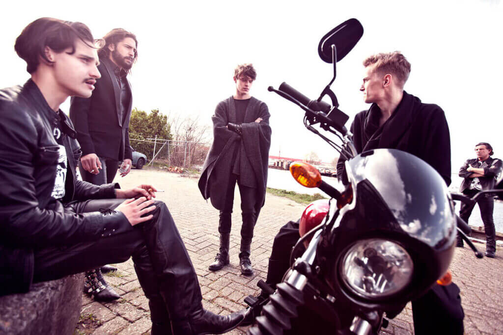 JANBOELO Fall Winter 2015 collection presentation at Paradigm Groningen, Models gathering with motors