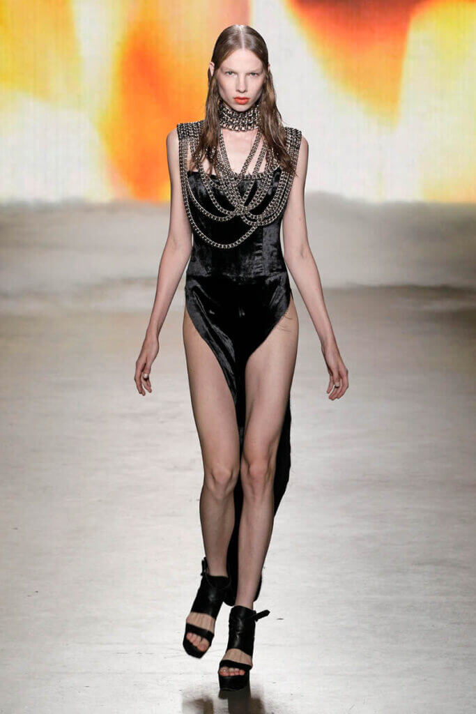JANBOELO show Spring Summer 2013 collection evening dress with chains