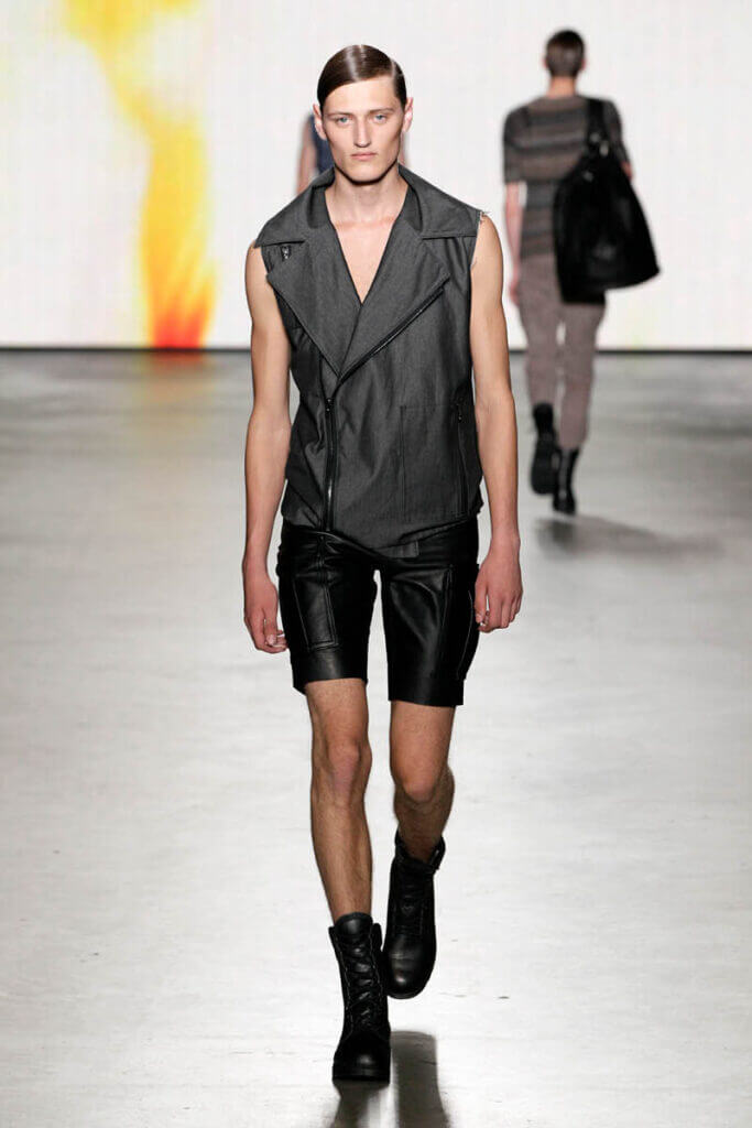 JANBOELO show Spring Summer 2013 collection Model in stylish grey sleeveless outfit